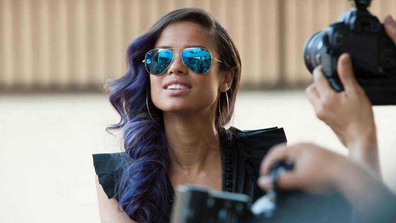 background Beyond the Lights