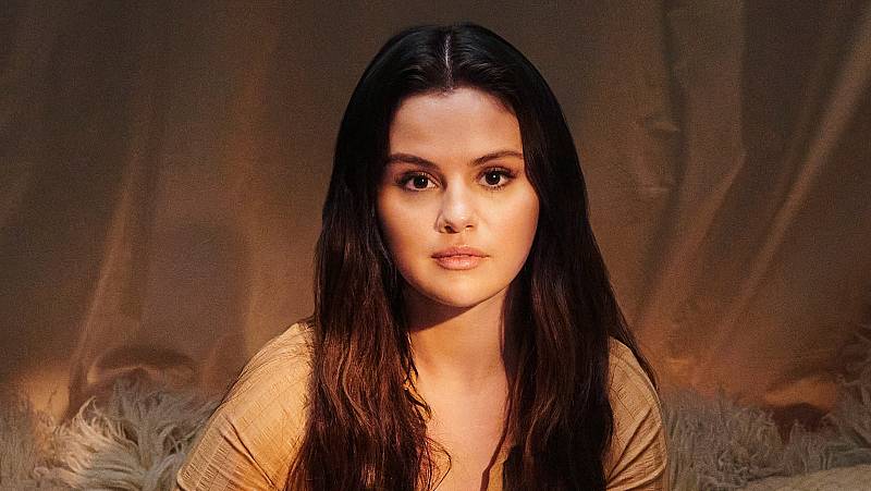background Selena Gomez: My Mind & Me