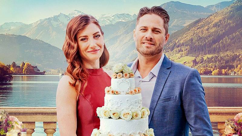 background Two Chefs And A Wedding Cake