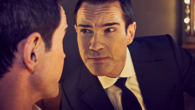 background Jimmy Carr: Natural Born Killer