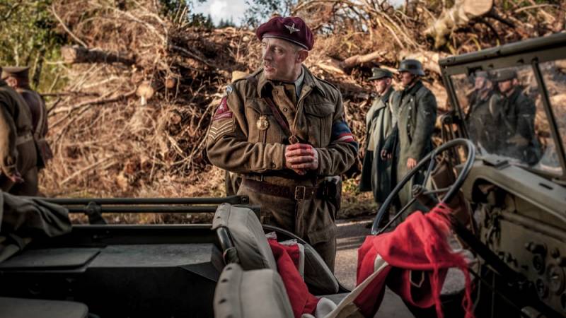background Land of Mine - Under Sandet