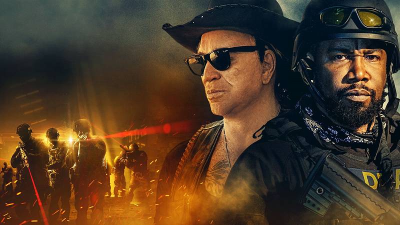 background The Commando