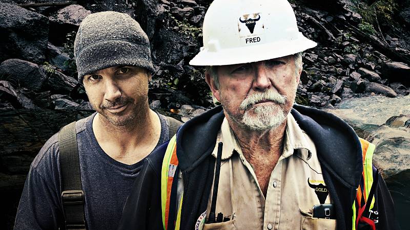 background Gold rush: White water