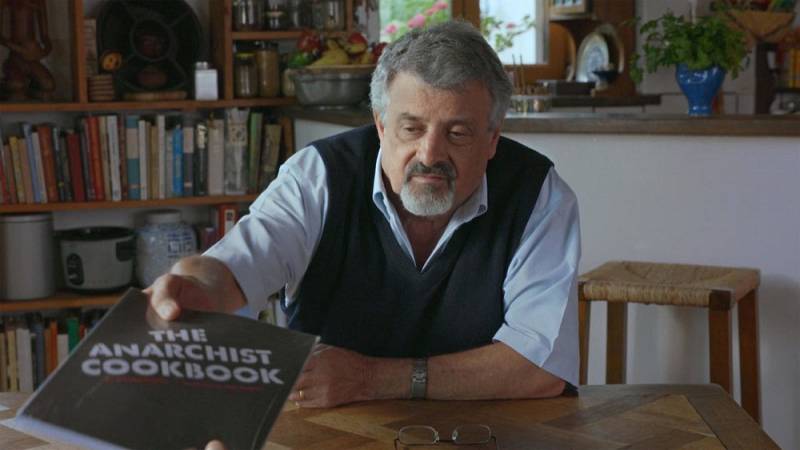background American Anarchist