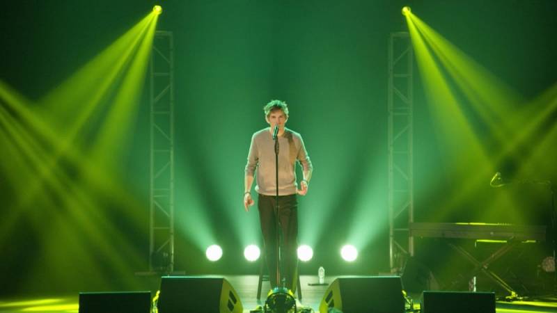 background Bo Burnham: Make Happy