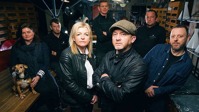 background Salvage Hunters