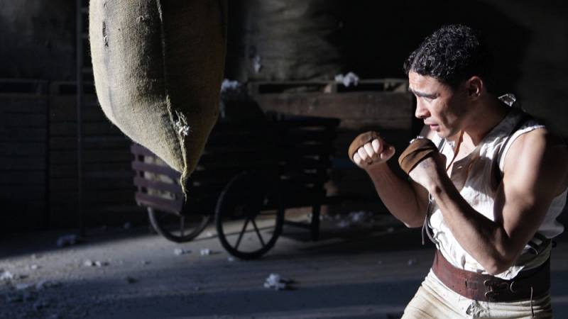 background Victor Young Perez