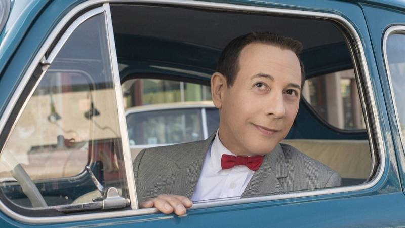 background Pee-wee's Big Holiday