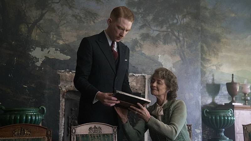 background The Little Stranger