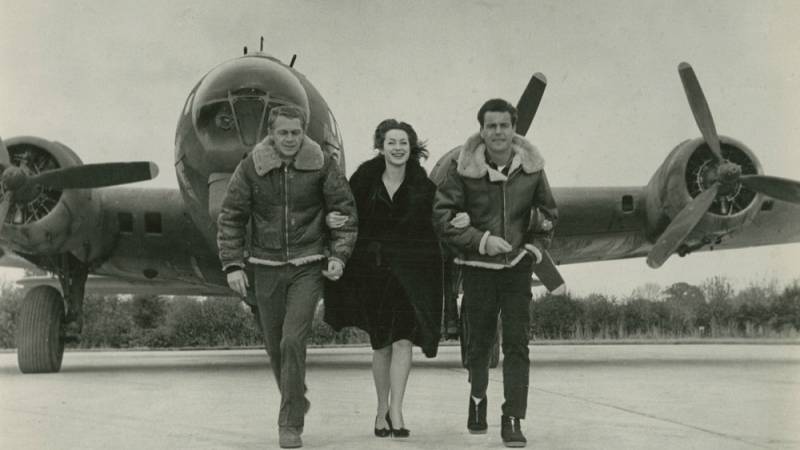 background The War Lover
