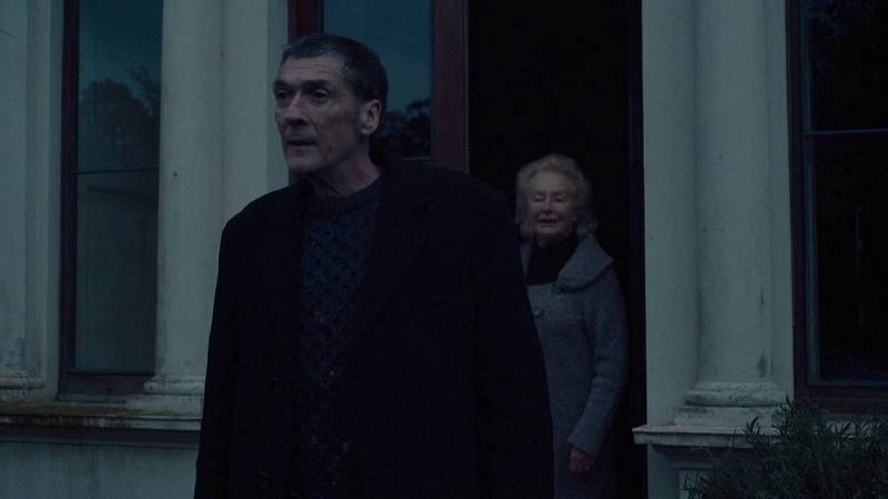 background Don't Leave Home