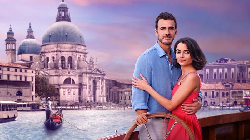 background A Very Venice Romance