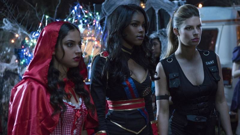 background Tyler Perry's Boo 2! A Madea Halloween
