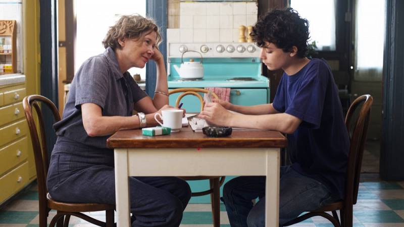 background 20th Century Women