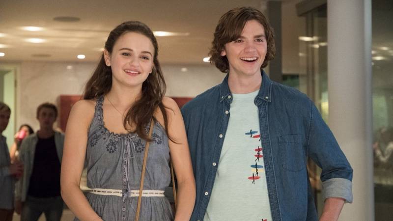 background The Kissing Booth