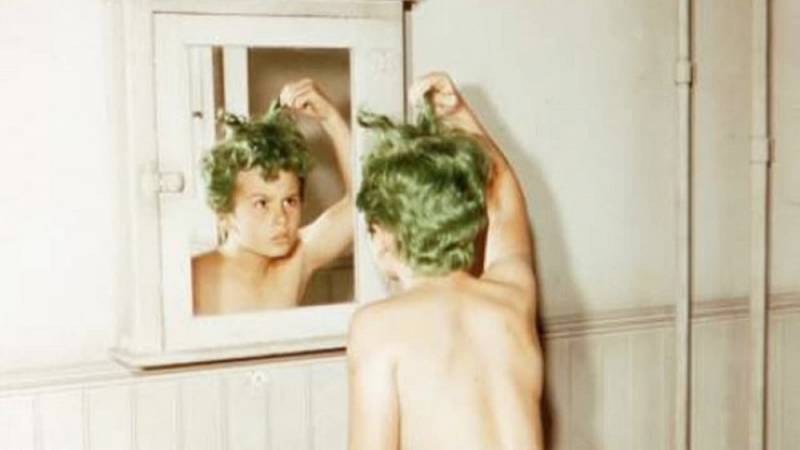background The Boy with Green Hair