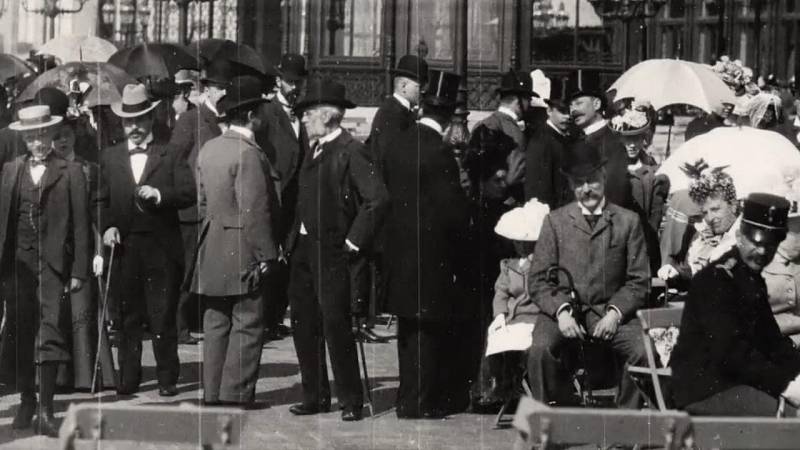background The Brilliant Biograph: Earliest Moving Images of Europe