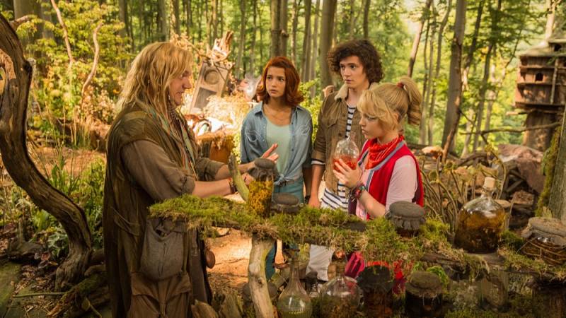 background Bibi & Tina: jongens tegen de meiden