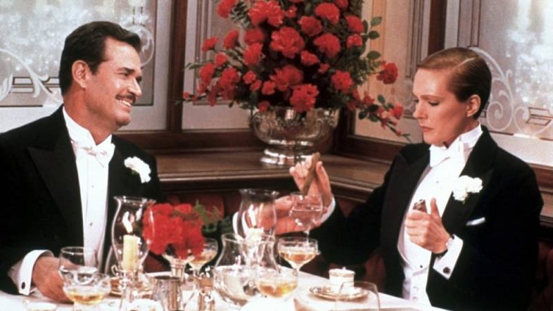 background Victor, Victoria